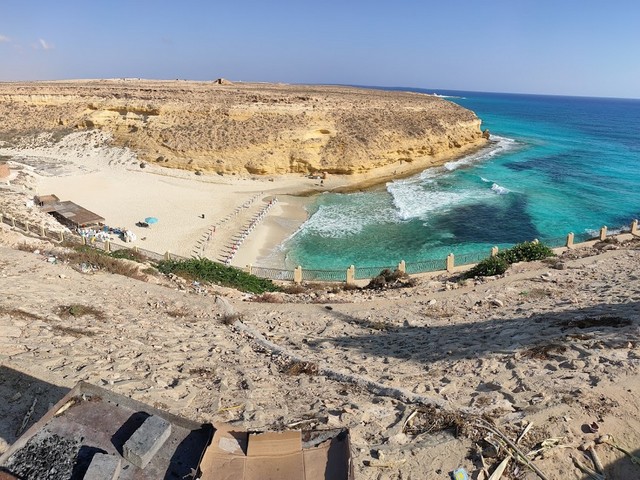 شاطئ عجيبة